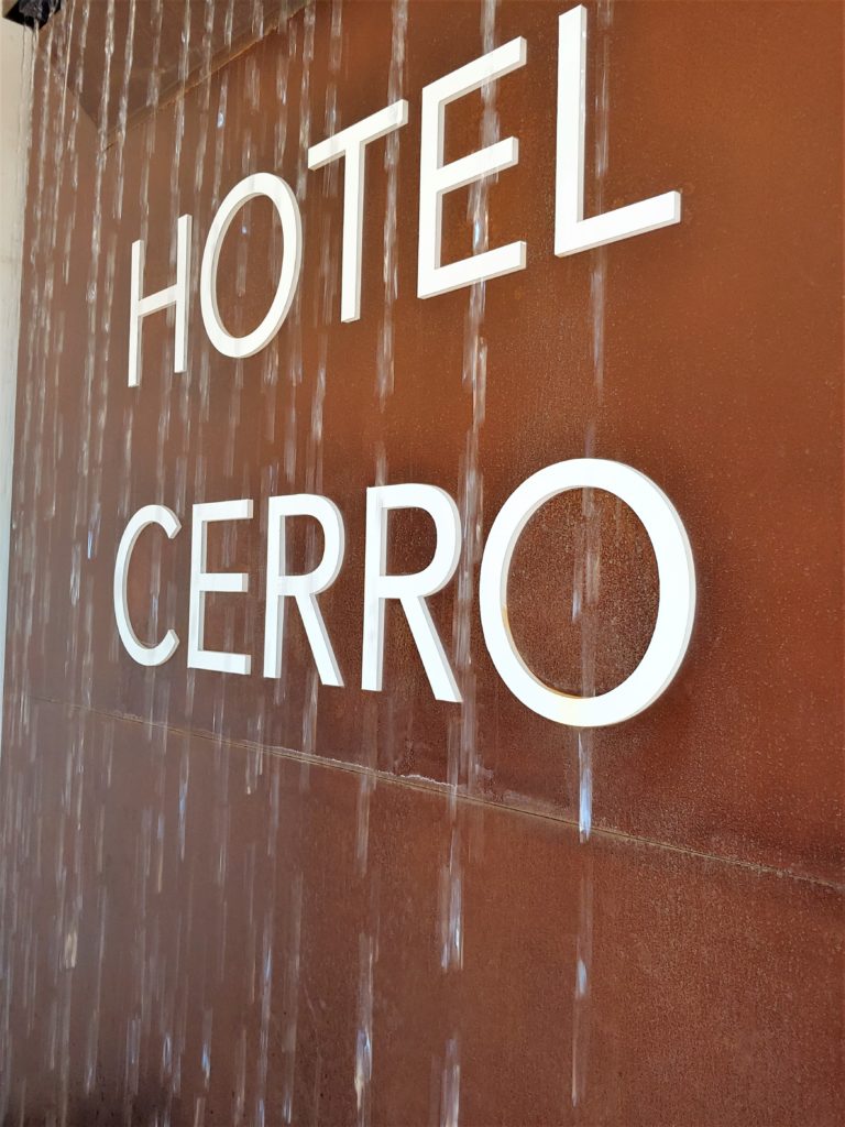 Hotel Cerro Signage