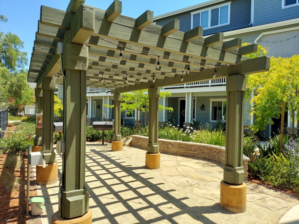 Avivo Townhomes - Oasis Associates Inc - Landscape Architecture